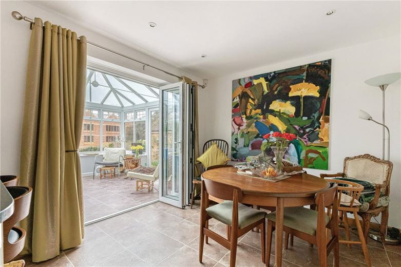 4 bedroom house, Edgar Road, Winchester SO23 - Available