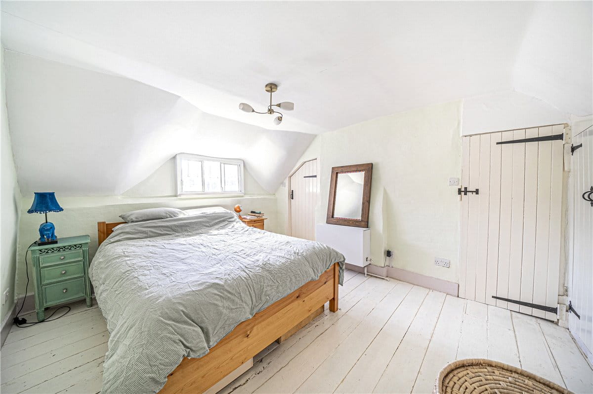 1 bedroom house, Duke Street, Micheldever SO21 - Available