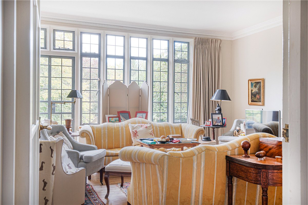 3 bedroom flat, Hawkley, Liss GU33 - Available