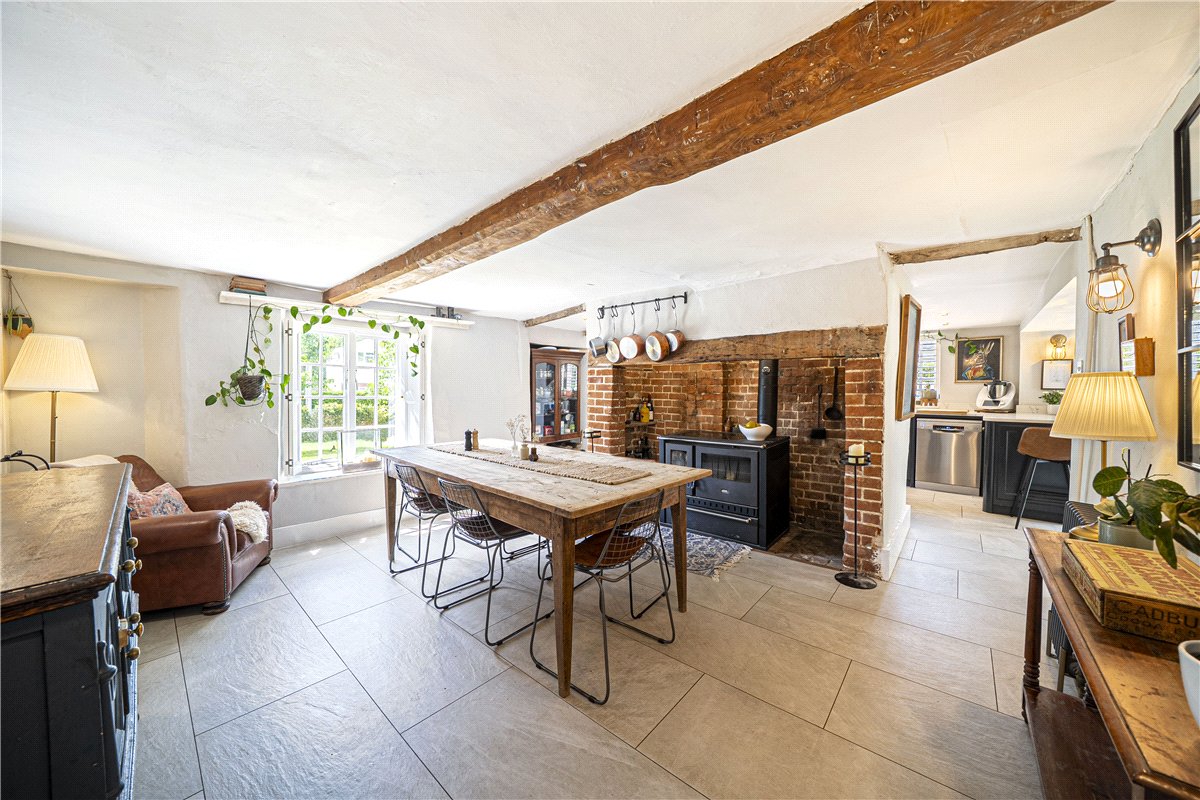 5 bedroom house, Penton Mewsey, Andover SP11 - Available