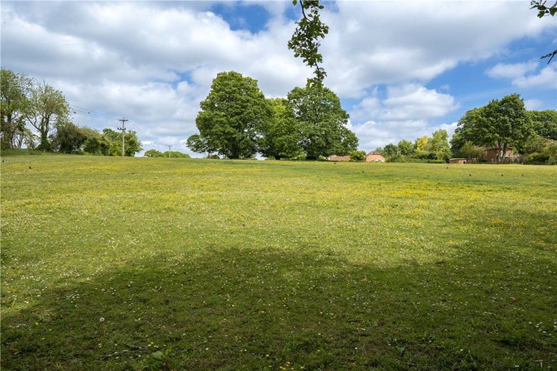 5 bedroom house, Penton Mewsey, Andover SP11 - Available