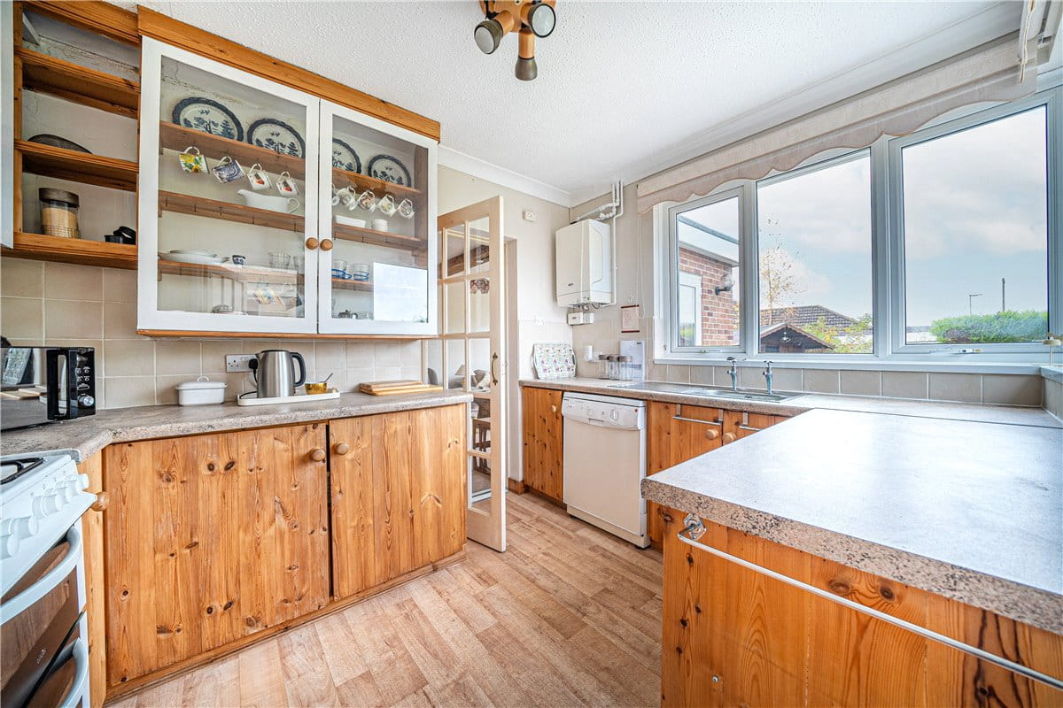 3 bedroom bungalow, Rogers Road, Bishopstoke SO50 - Sold