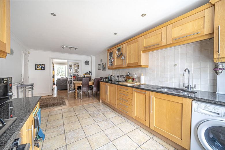 2 bedroom house, Grange Close, Winchester SO23 - Available