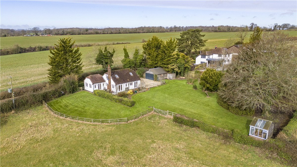 3 bedroom house, West Meon, Petersfield GU32 - Sold