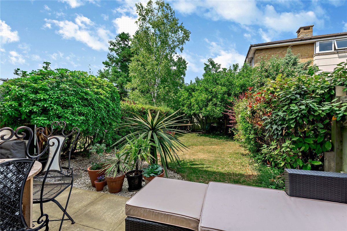 3 bedroom house, Cornes Close, Winchester SO22 - Sold