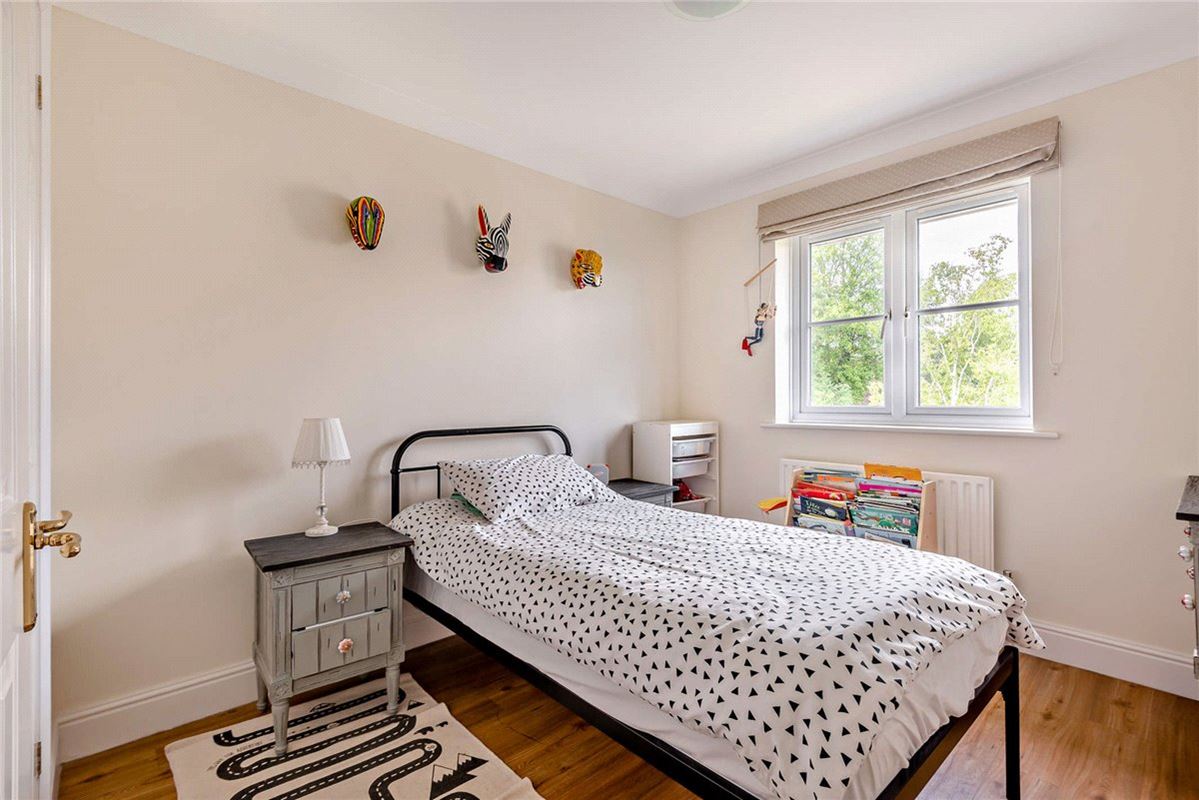 3 bedroom house, Cornes Close, Winchester SO22 - Sold