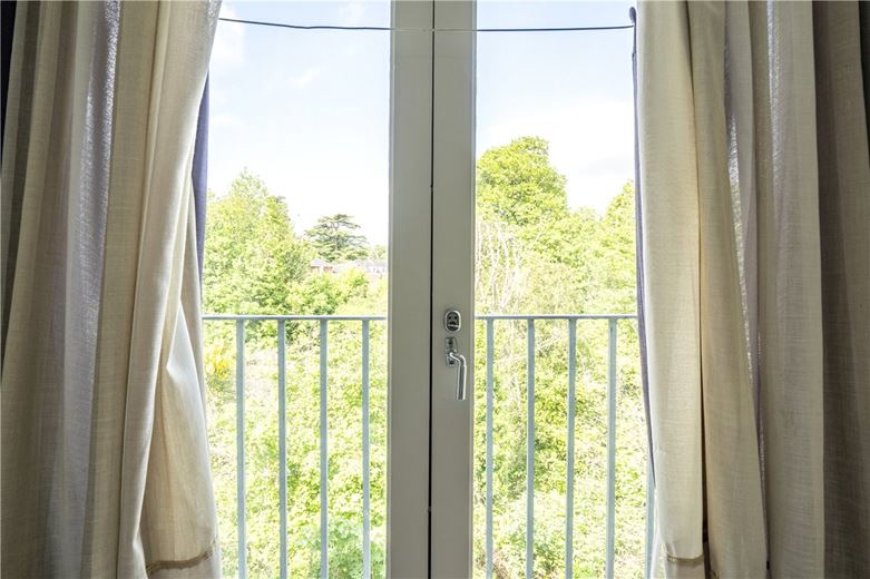 3 bedroom house, Park Road, Winchester SO23 - Available