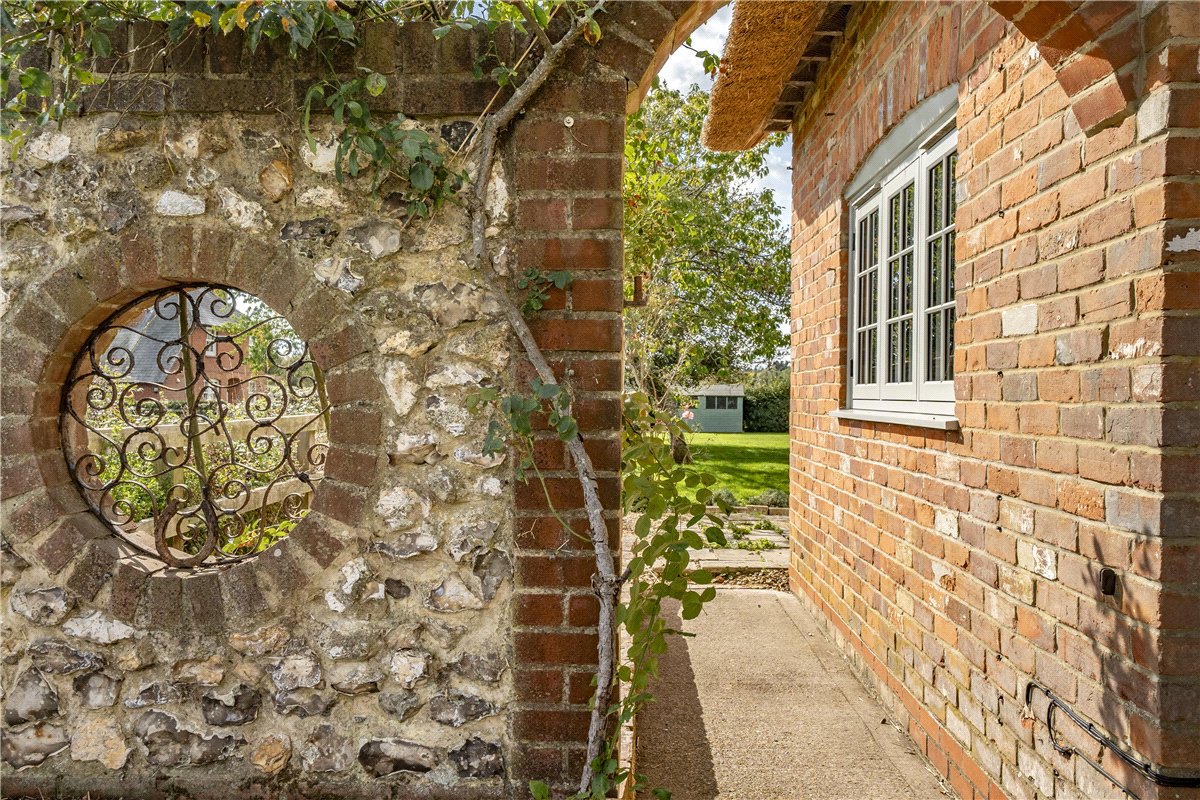 4 bedroom house, Clanville, Andover SP11 - Available