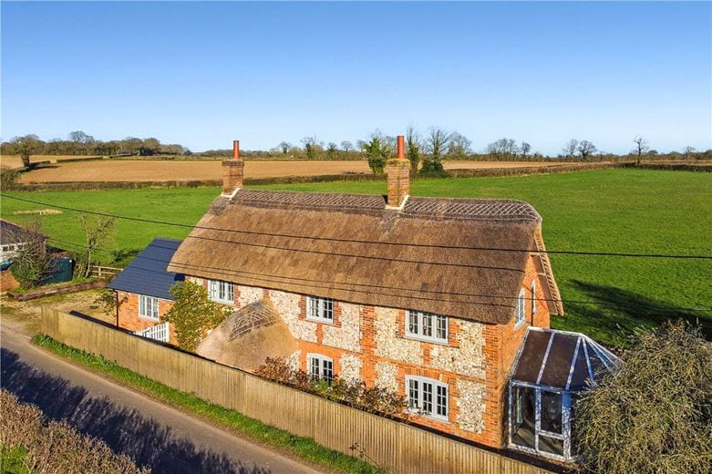 4 bedroom house, Clanville, Andover SP11 - Available