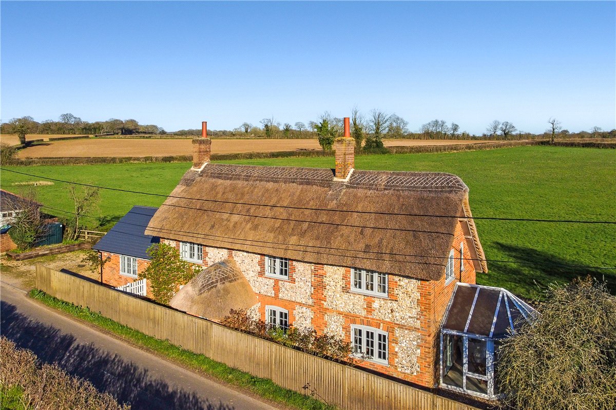 4 bedroom house, Clanville, Andover SP11 - Available