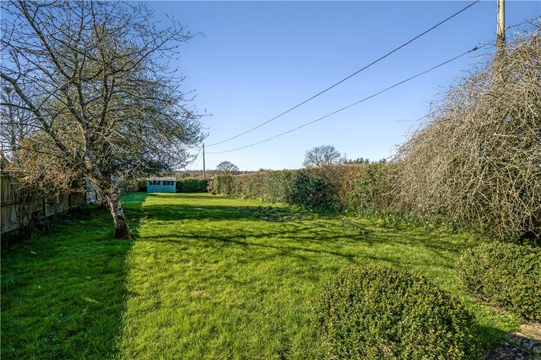 4 bedroom house, Clanville, Andover SP11 - Available