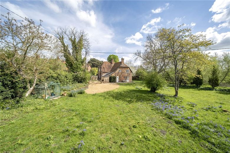 4 bedroom house, Cottonworth, Andover SP11 - Available