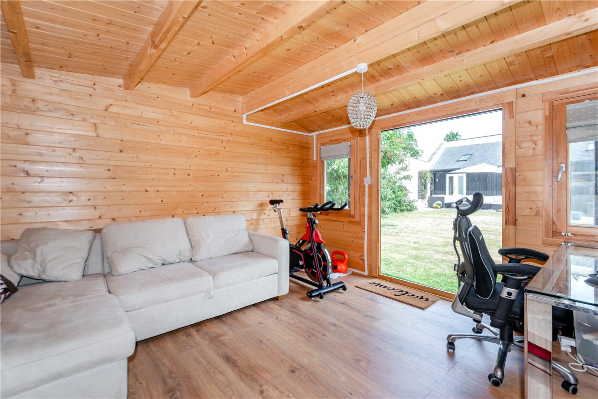 4 bedroom , Hurstbourne Priors, Whitchurch RG28 - Available