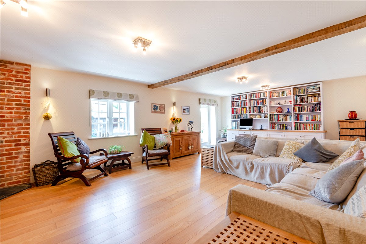 4 bedroom , Hurstbourne Priors, Whitchurch RG28 - Available