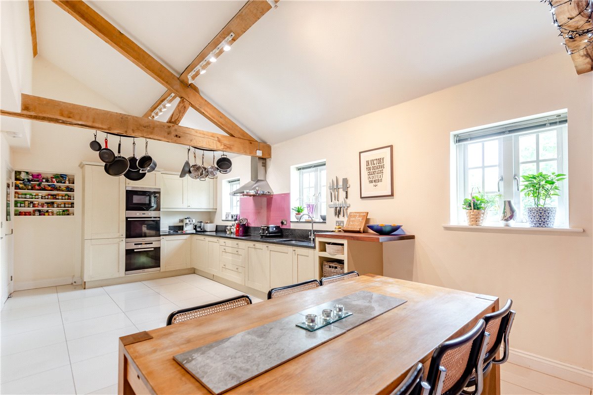 4 bedroom , Hurstbourne Priors, Whitchurch RG28 - Available