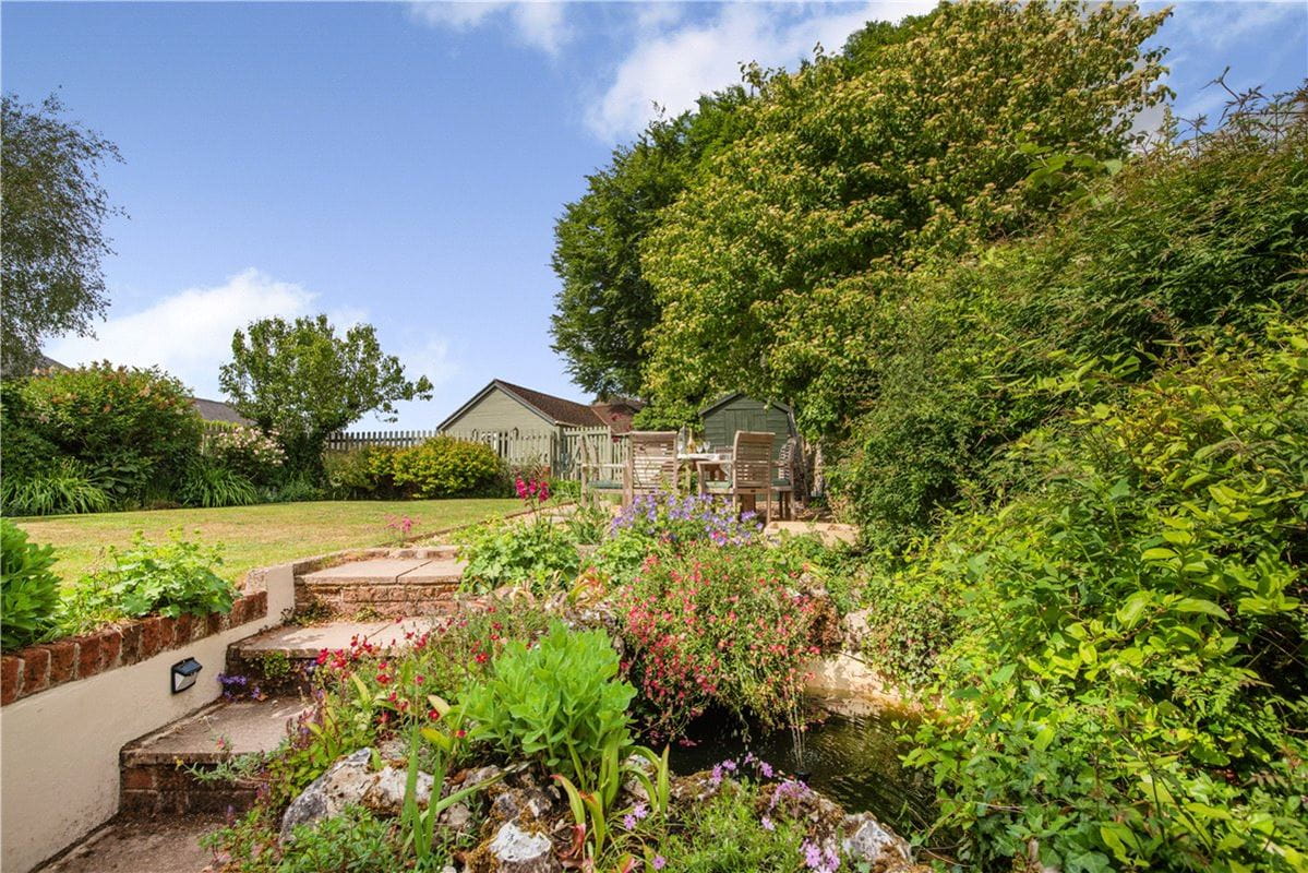 4 bedroom house, Main Road, Owslebury SO21 - Sold STC