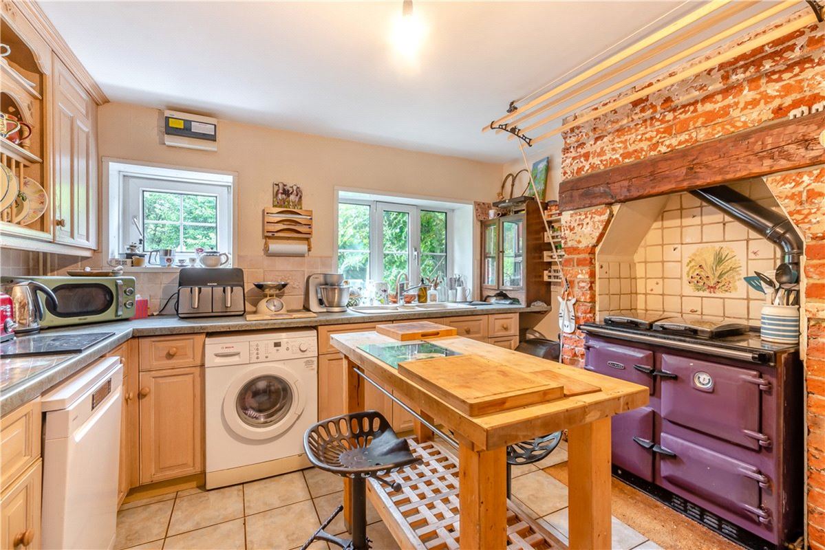 2 bedroom house, Crawley, Winchester SO21 - Sold STC