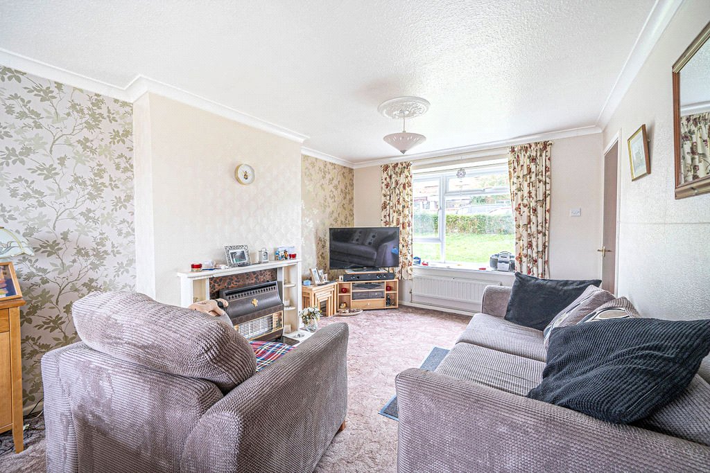 3 bedroom house, Garbett Road, Winchester SO23 - Available