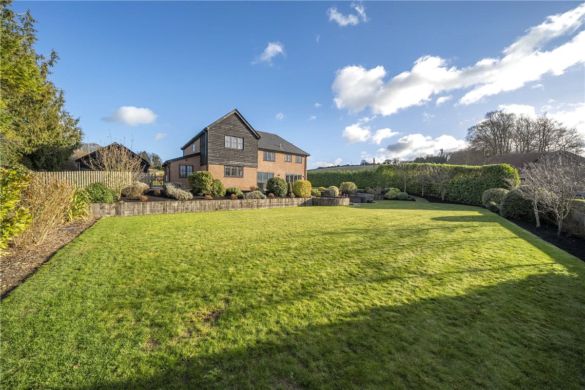 4 bedroom house, Stockbridge Road, Lopcombe SP5 - Available