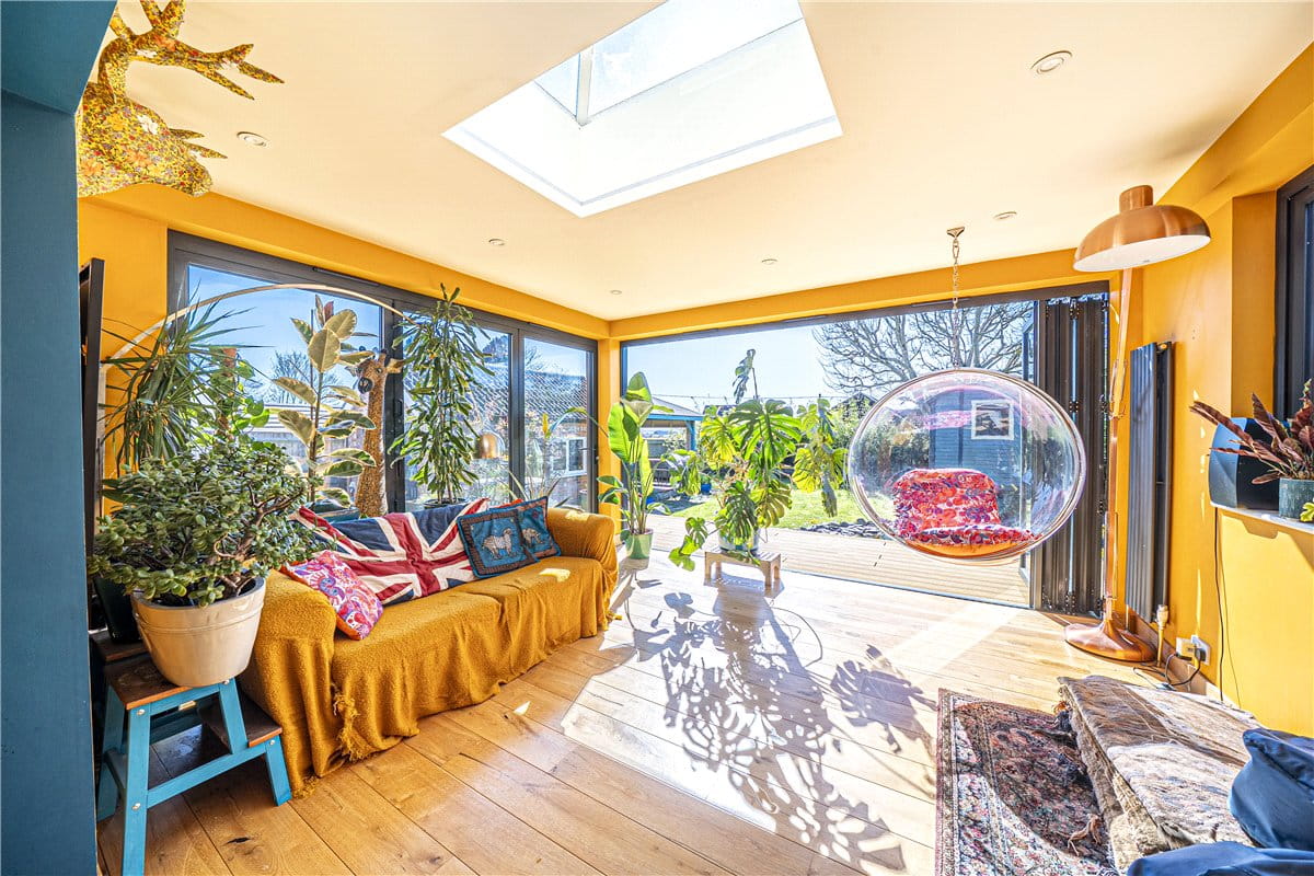 4 bedroom , Orchard Road, South Wonston SO21 - Available