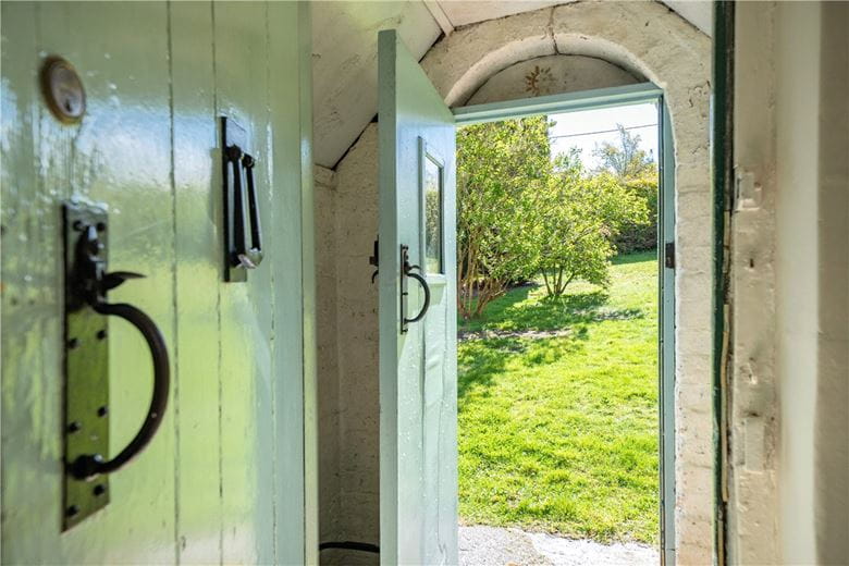 4 bedroom house, Warnford, Southampton SO32 - Available