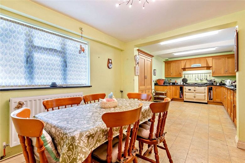 100 acres House, Leckhampstead, Newbury RG20 - Sold STC