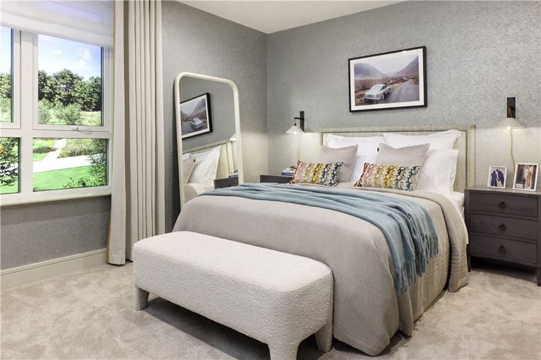 1 bedroom flat, London Square Wandsworth Common, Springfield Drive SW17 - Available