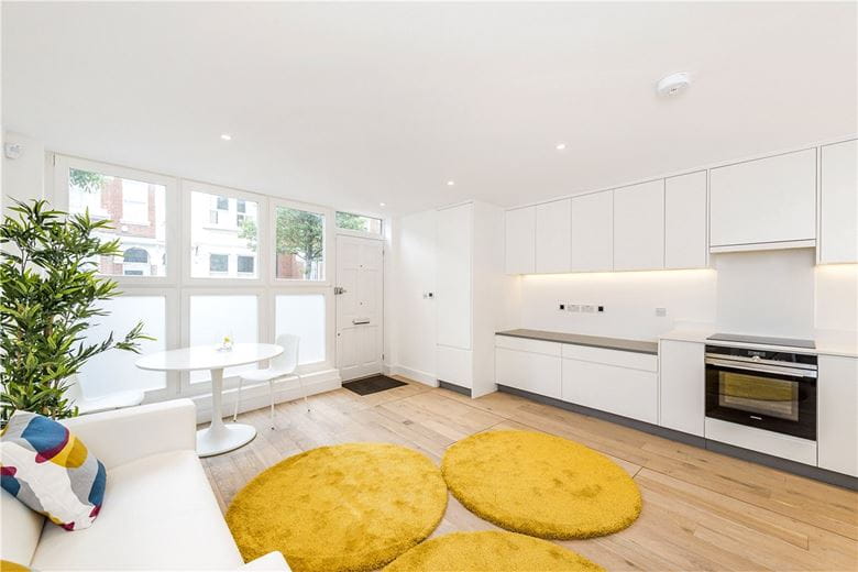 1 bedroom house, Pentland Street, London SW18 - Sold