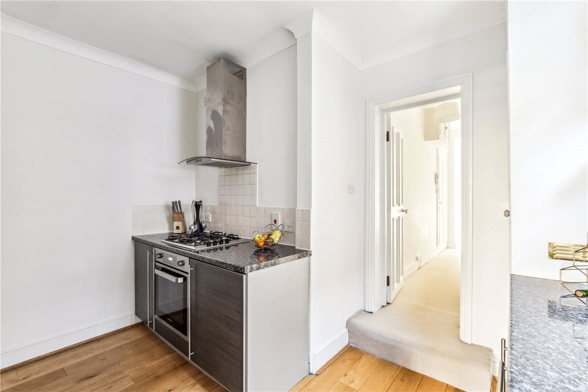2 bedroom flat, Airedale Road, London SW12 - Sold