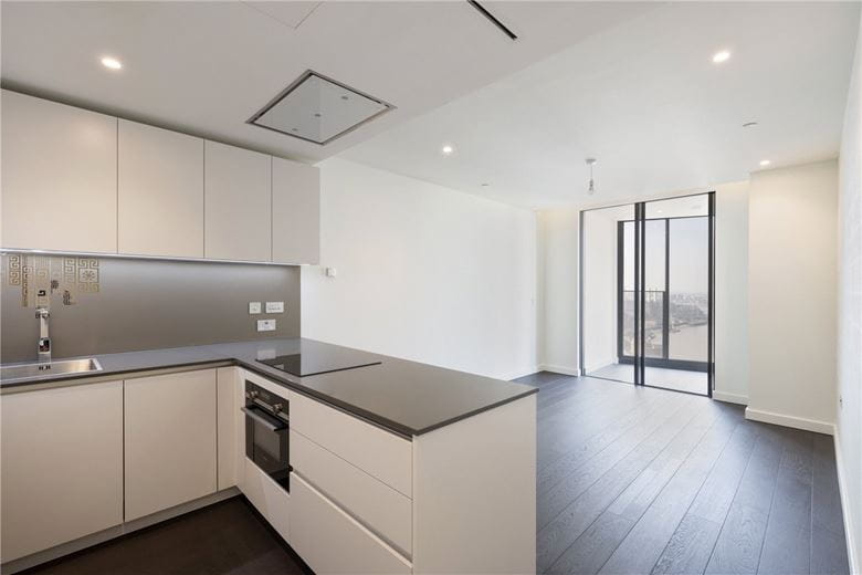 1 bedroom flat, DAMAC Tower, Nine Elms SW8 - Available