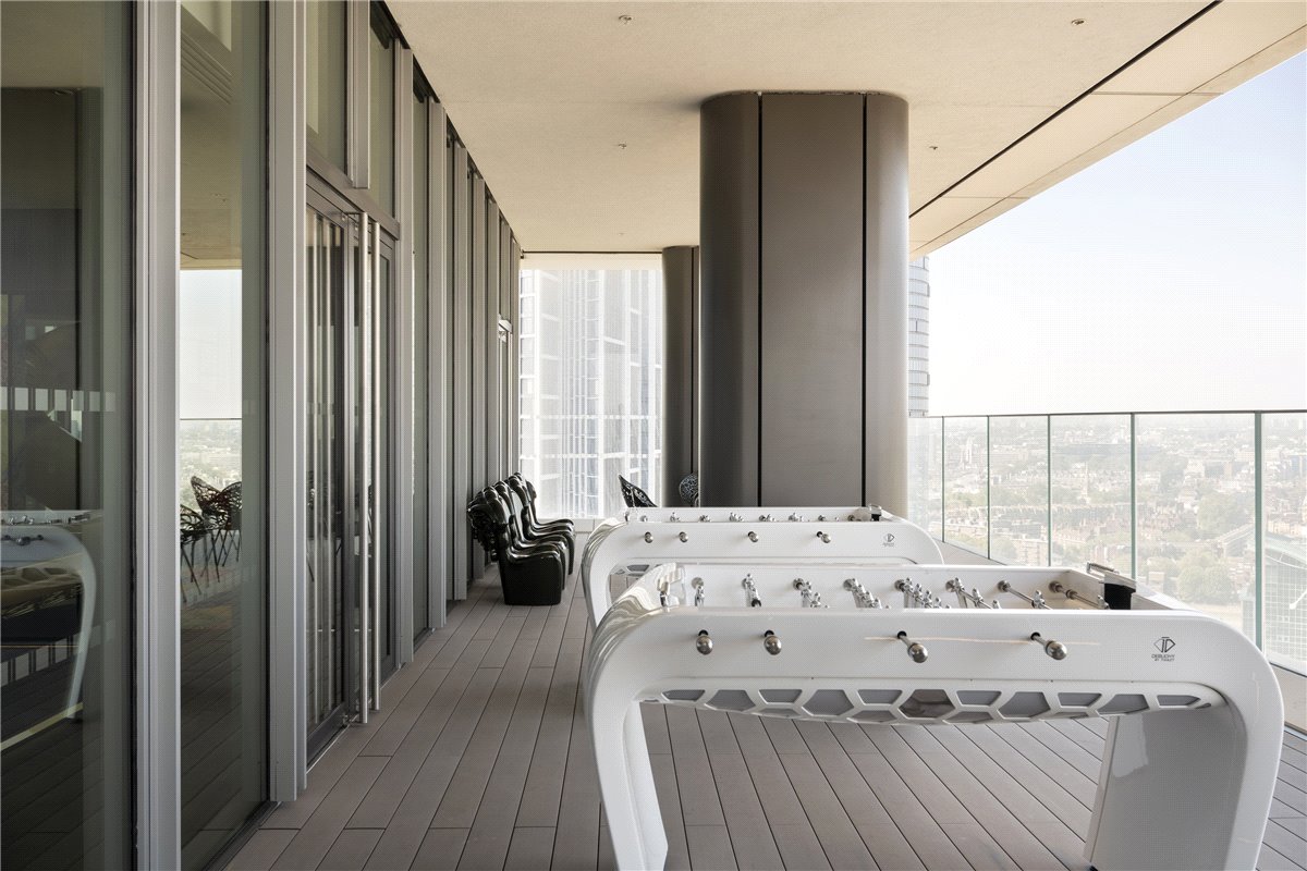 1 bedroom flat, DAMAC Tower, Nine Elms SW8 - Available