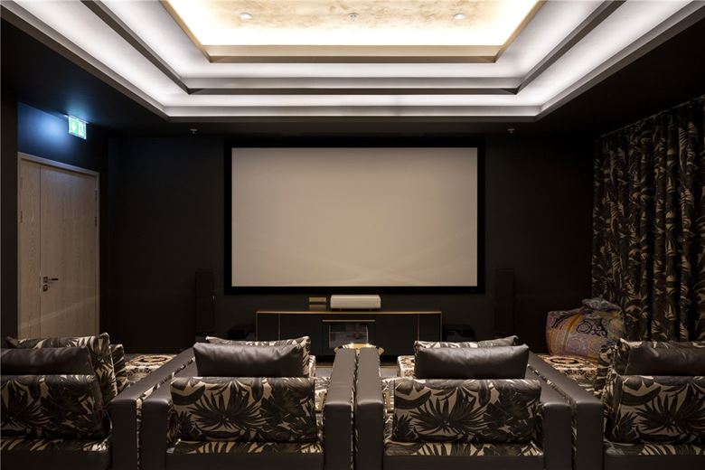 1 bedroom flat, DAMAC Tower, Nine Elms SW8 - Available