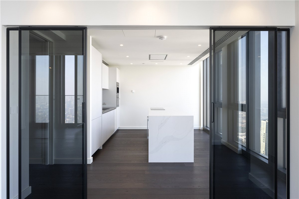 5 bedroom flat, DAMAC Tower, Nine Elms SW8 - Available