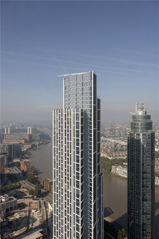 5 bedroom flat, DAMAC Tower, Nine Elms SW8 - Available