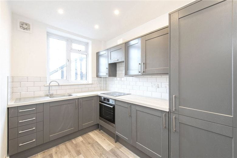 2 bedroom flat, Wyatt Park Mansions, Streatham Hill SW2 - Available