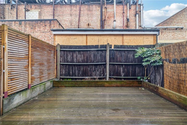 1 bedroom flat, Glenelg Road, London SW2 - Available