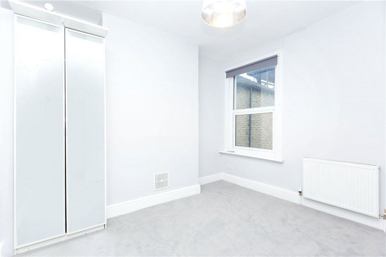 2 bedroom flat, Glenelg Road, London SW2 - Available