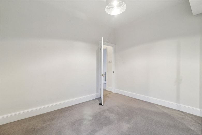 2 bedroom flat, Glenelg Road, London SW2 - Available