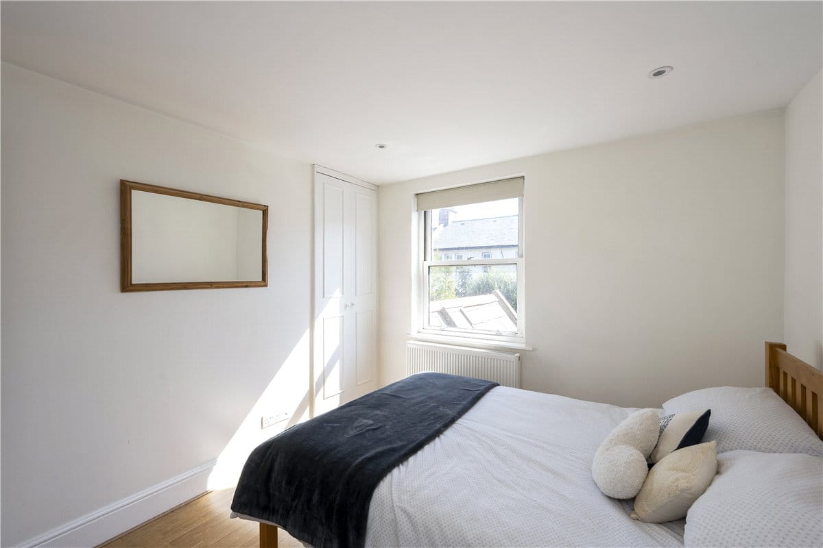 3 bedroom house, Brixton Hill, London SW2 - Available