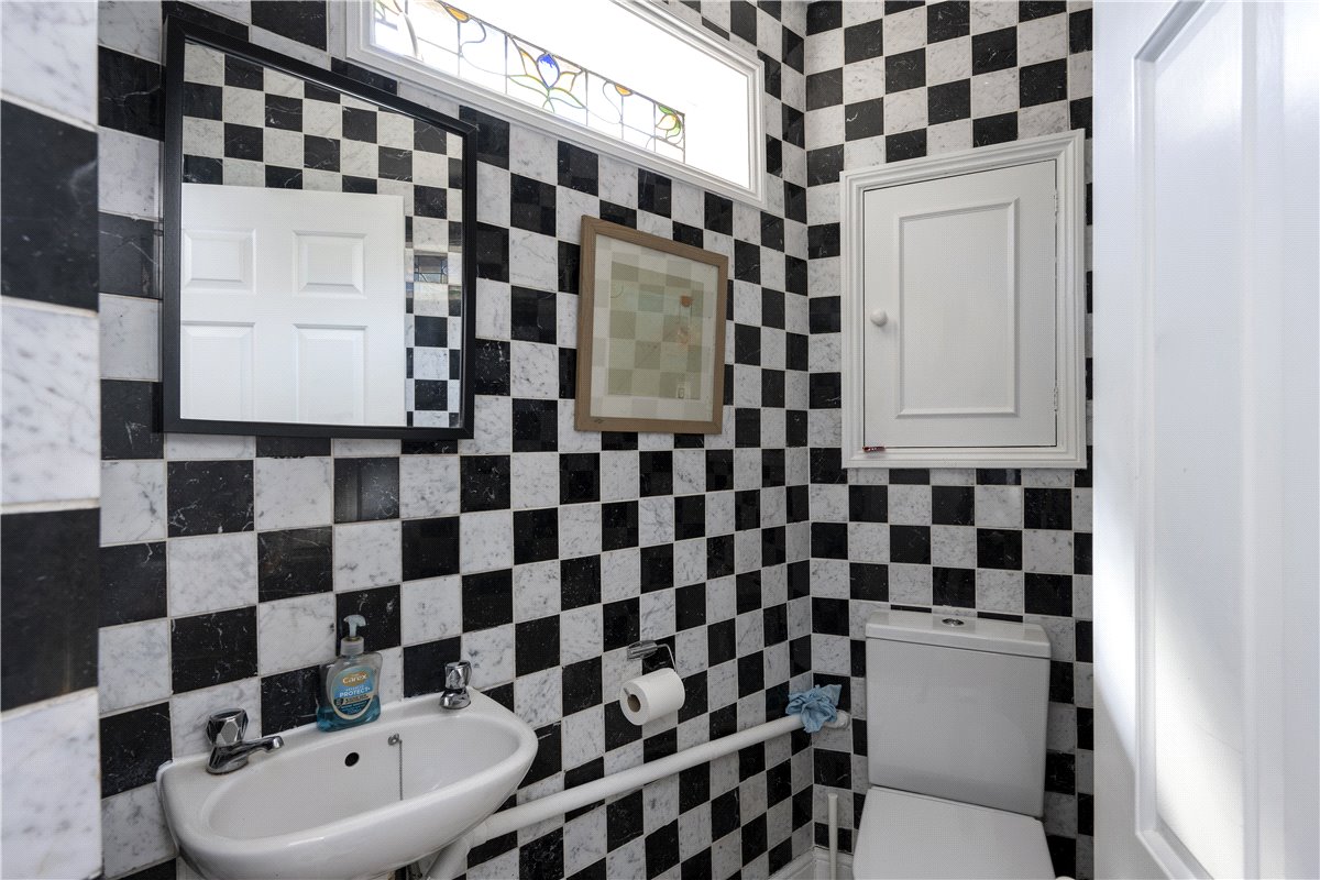 3 bedroom house, Brixton Hill, London SW2 - Available