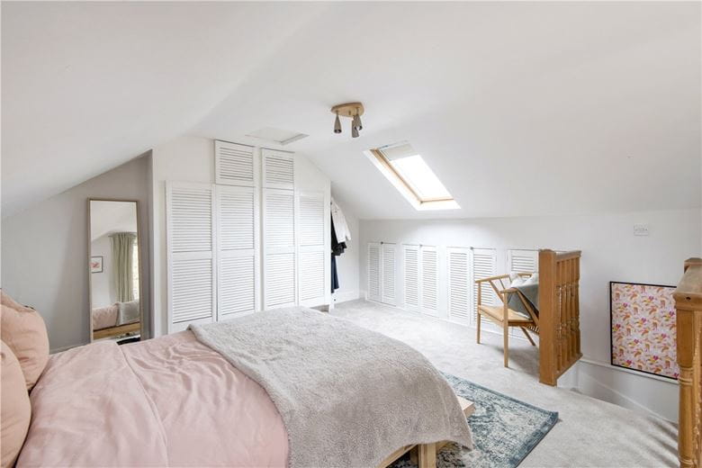 2 bedroom flat, Althorp Road, Wandsworth Common SW17 - Sold STC