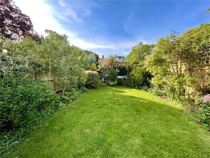 5 bedroom house, Frewin Road, London SW18 - Sold