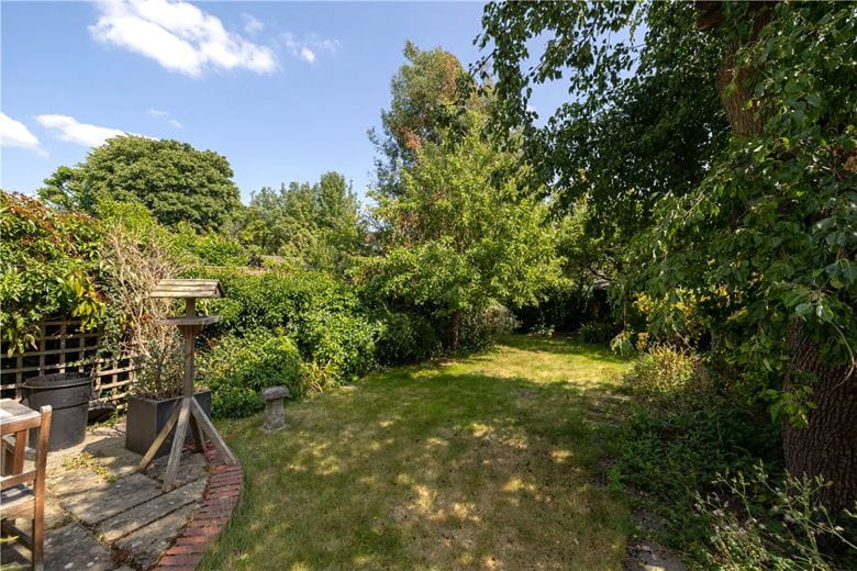 4 bedroom house, Frewin Road, London SW18 - Available