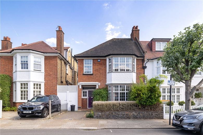 4 bedroom house, Frewin Road, London SW18 - Available