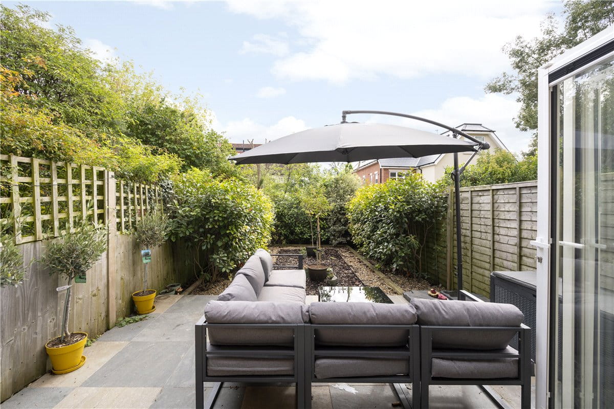 3 bedroom house, Bevin Square, London SW17 - Sold