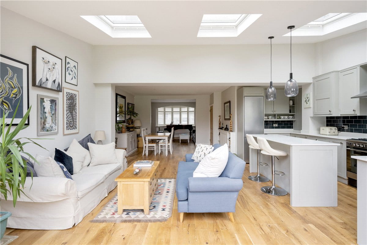 5 bedroom house, Magdalen Road, London SW18 - Available