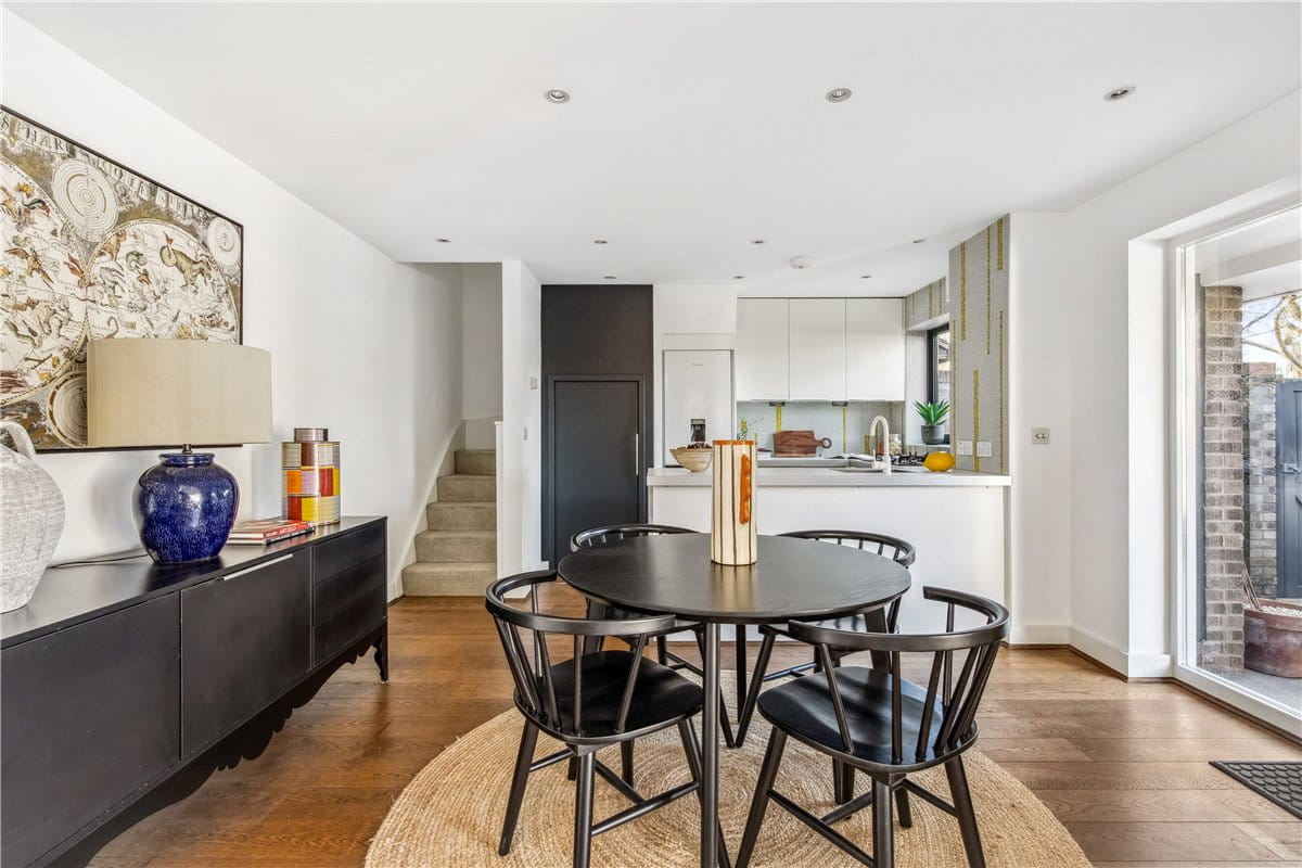 1 bedroom house, St. Anthony's Close, College Gardens SW17 - Sold