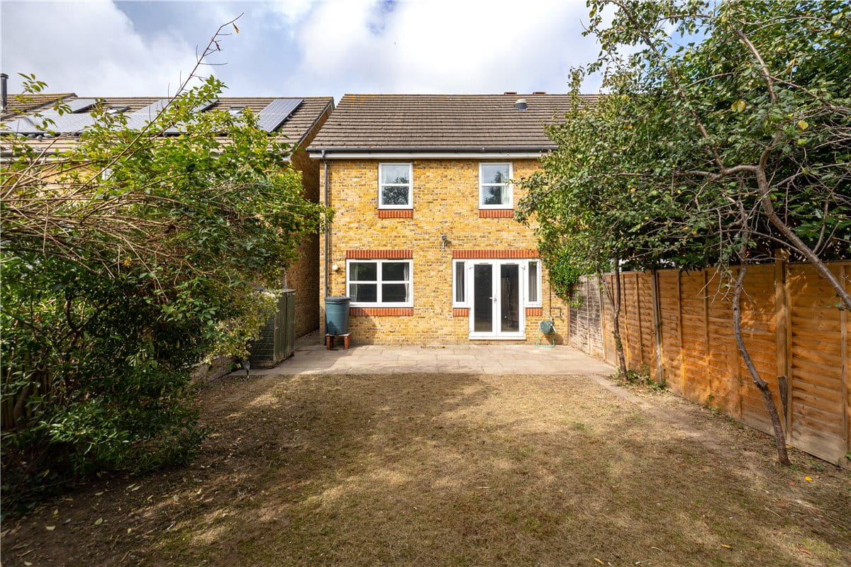 3 bedroom house, Victoria Mews, Earlsfield SW18 - Available