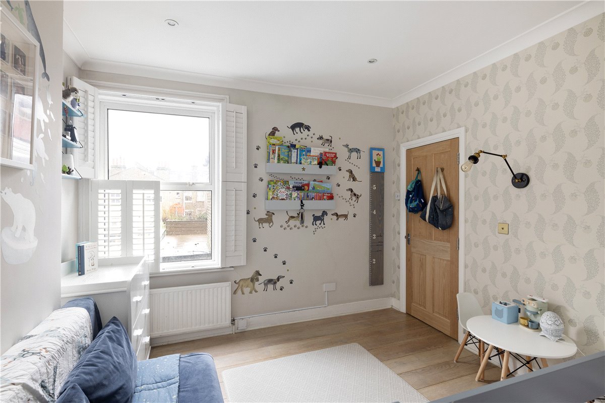 3 bedroom maisonette, Tranmere Road, London SW18 - Sold STC
