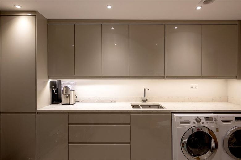 6 bedroom house, Trinity Road, London SW18 - Sold